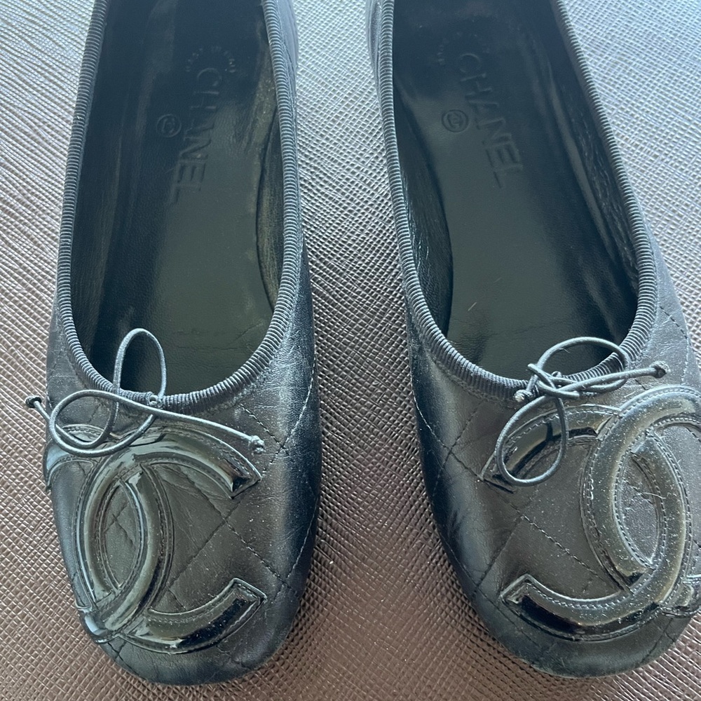 Black Authentic Chanel flats 38